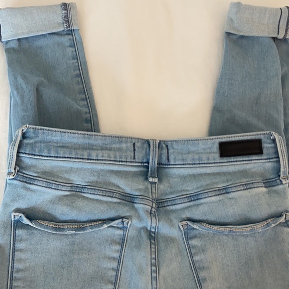 Abercrombie and Fitch High Rise Skinny Jeans - Picture 3 of 3